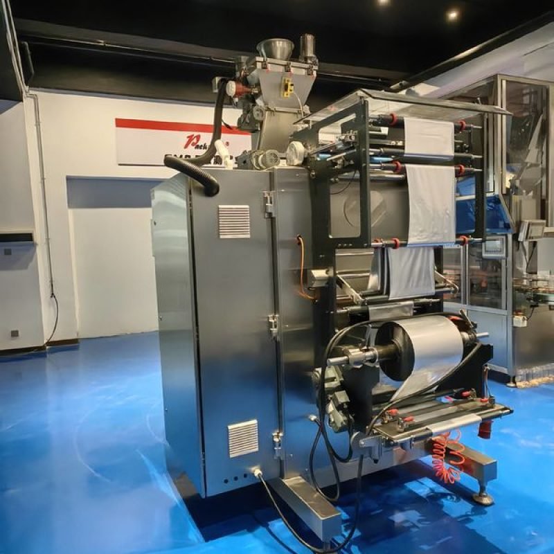 pl165376319-julong_dual_color_photoelectric_and_leak_proof_line_of_1mm_automatic_bag_packing_machine-1