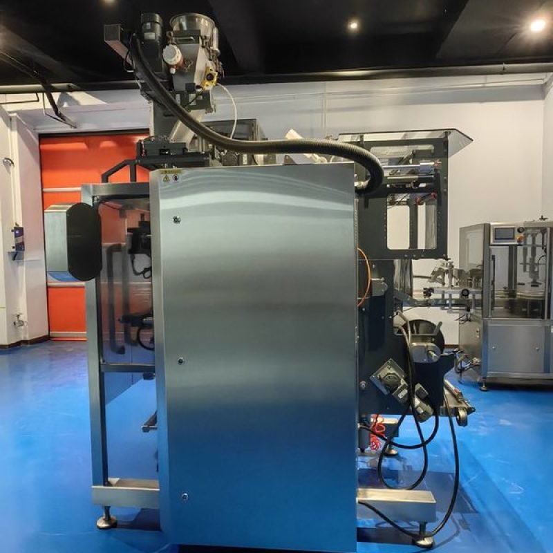 pl165376593-packing_machine_with_three_color_safety_alarm_lights_packaging_film_width_max450mm